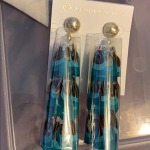 Kendra Scott Jewelry - Kendra Scott Lenni statement earrings Kendra Scott Jewelry - Kendra Scott Lenni statement earrings